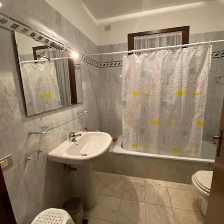 Albarella With Sea View And Pool Villa