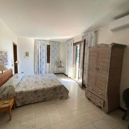 Albarella With Sea View And Pool וילה Albarella Island
